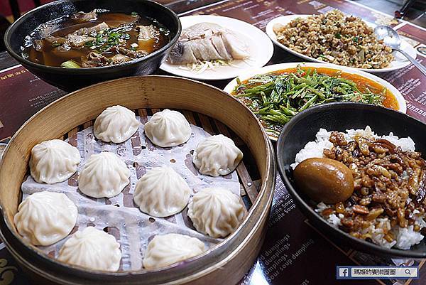 西門牛肉麵【滿漢牛肉麵食堂】超鮮水蟹粥/必吃小龍蝦/小籠包/牛肉麵/熱炒/炒飯大滿足