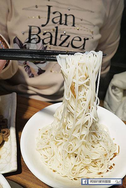 台北養生雞湯推薦【雙月食品社青島店】養生月子雞湯推薦/連續三年榮獲米其林必比登推薦/善導寺美食