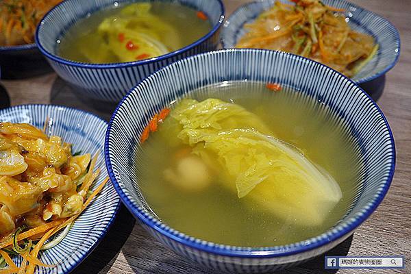 桃園美食推薦【武三碗不過崗】必吃暗然消魂武松飯/牛肉無雙武松飯雙倍享受優惠中/桃園華泰名店城美食