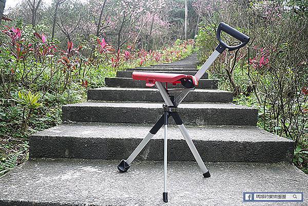 萬用手杖椅推薦【TA DA泰達隨身椅】一秒手杖變椅子~隨身拐杖椅登山健走超方便/最佳孝親禮就是它 萬用手杖椅推薦【TA DA泰達隨身椅】一秒手杖變椅子~隨身拐杖椅登山健走超方便/最佳孝親禮就是它