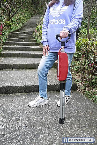 萬用手杖椅推薦【TA DA泰達隨身椅】一秒手杖變椅子~隨身拐杖椅登山健走超方便/最佳孝親禮就是它 萬用手杖椅推薦【TA DA泰達隨身椅】一秒手杖變椅子~隨身拐杖椅登山健走超方便/最佳孝親禮就是它