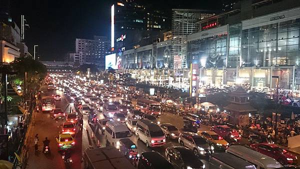2016/02/26 Day 6 泰國Big C面前 的交通