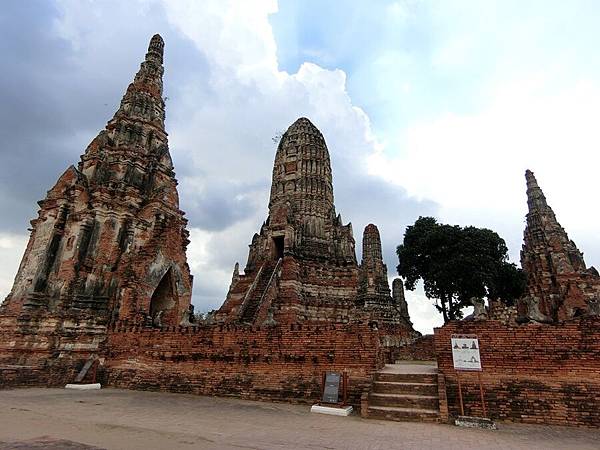 大城 Wat Chai Watthanaram