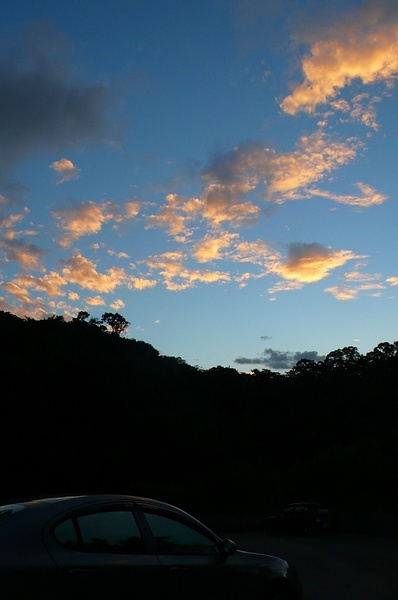 天空的夕陽雲彩