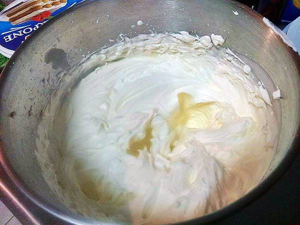 鮮奶油打發.jpg 鮮奶油打發.jpg