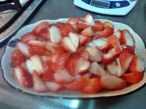 草莓切片.jpg
