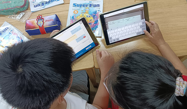 利用Cool English 設計英語口說活動