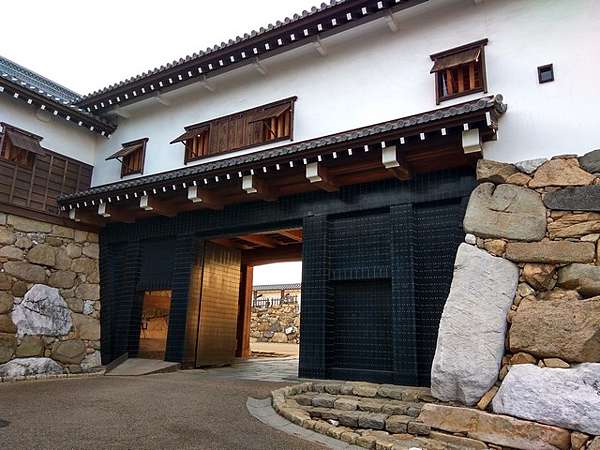 今治趴趴走 麵包超人列車 今治城 吹揚神社 小林趴趴走 旅遊美食部落格 痞客邦