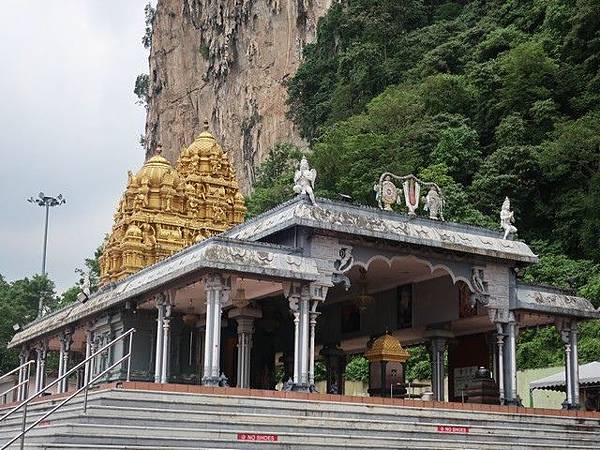 IMG_017Sri Venkatachalapathi & Alamelu Temple.jpg