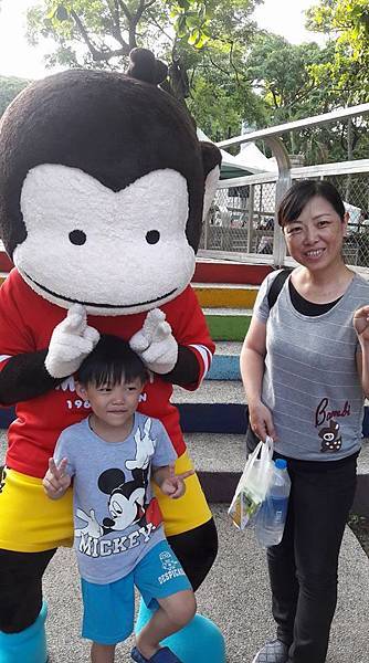 高雄操偶師#猴子大王人偶@夀山動物園 (1).jpg