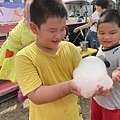 嘉義縣政府勞工親子嘉家走活動主持人+泡泡表演+大型充氣小丑遊行 (251).JPG