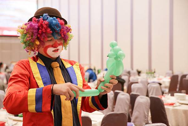 漢民科技尾牙魔術表演、氣球小丑