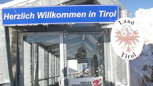 百年喜喜-蜜月day4 路得威希落水纪念教堂 卡米希 楚格峰 @ cherry is