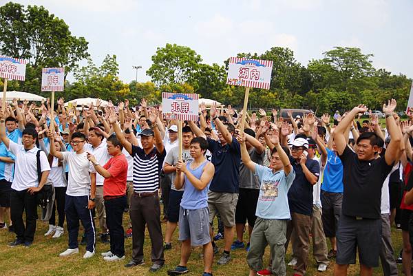 高雄楠梓花卉園區家庭日主持暖身帶動 (3).jpg