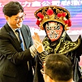 高雄秉耿春酒小丑表演+魔術表演+川劇變臉+大型道具-晶綺盛宴博愛館 (22).jpg