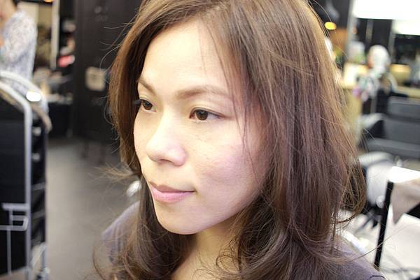 .水潤紫色系染髮.