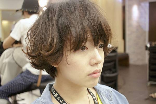 東區剪髮染髮小隆 東區剪髮染髮小隆