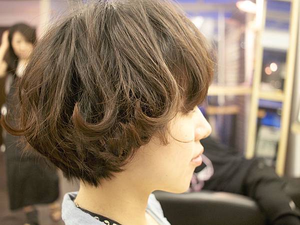 東區剪髮染髮小隆 東區剪髮染髮小隆