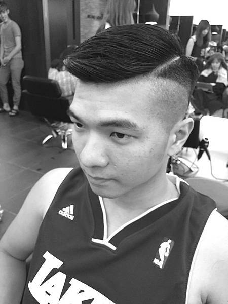 東區剪髮染髮小隆 東區剪髮染髮小隆