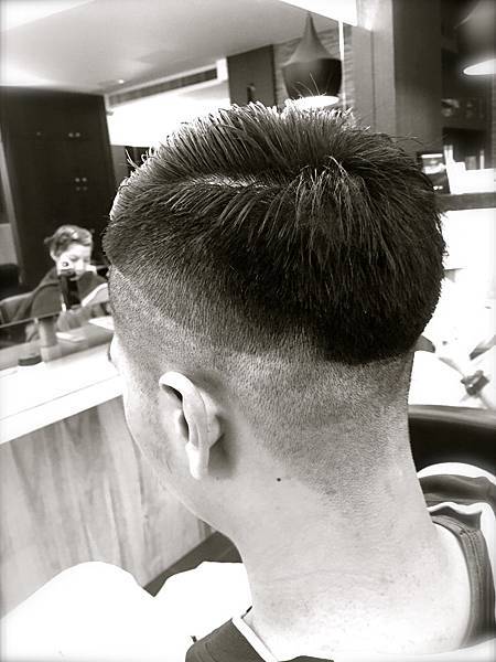 台北東區剪髮小隆推薦