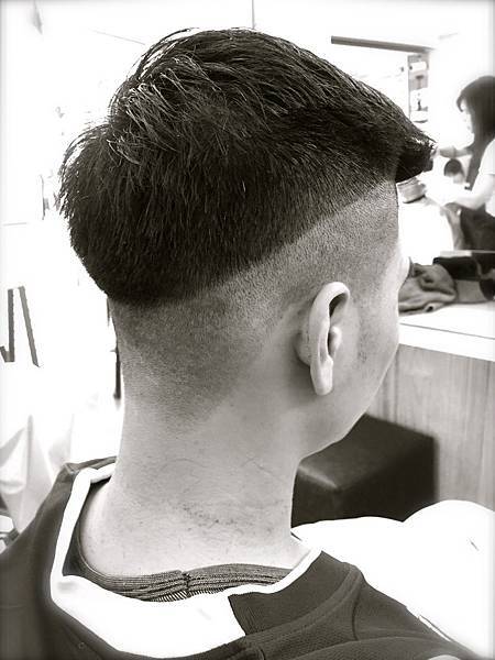 東區剪髮染髮小隆 東區剪髮染髮小隆