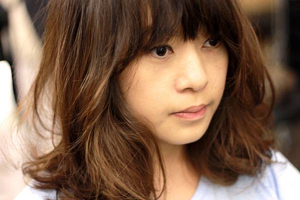 台北東區剪髮燙髮染髮~魔髮小隆