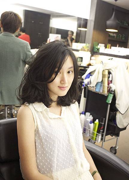 豐潤又微性感的髮型~微性感髮型分享~台北東區剪髮小隆作品推薦magic salon