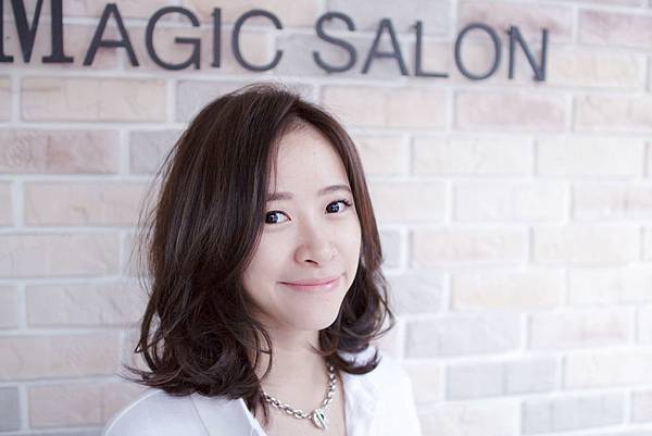 台北剪髪 東區剪髮 台北染髮 東區染髮 剪髮推薦 染髮推薦 燙髮推薦 台北燙髮 東區燙髮 亞麻灰 睡不醒頭