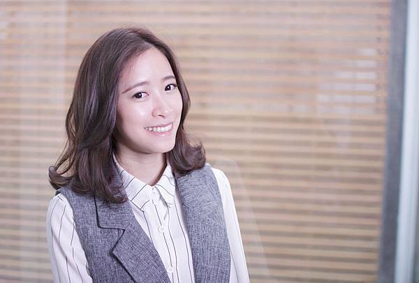 台北剪髪 東區剪髮 台北染髮 東區染髮 台北燙髮 東區燙髮 空氣感 睡不醒頭 甜美風 剪髮推薦 染髮推薦 燙髮推薦 空氣感 透明感