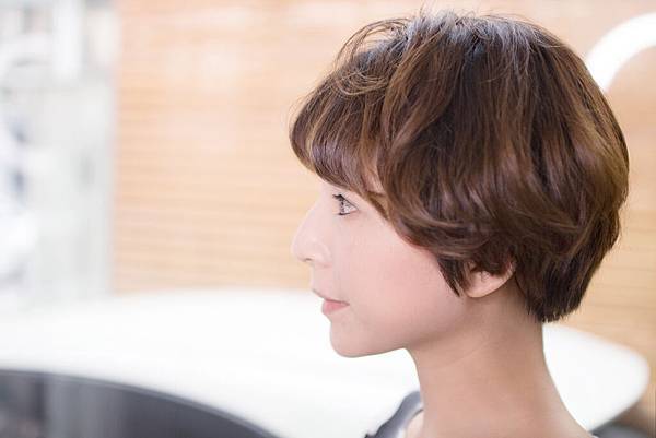 台北剪髪 東區剪髮 台北染髮 東區染髮 台北燙髮 東區燙髮 空氣感 睡不醒頭 甜美風 剪髮推薦 染髮推薦 燙髮推薦 空氣瀏海 男孩風