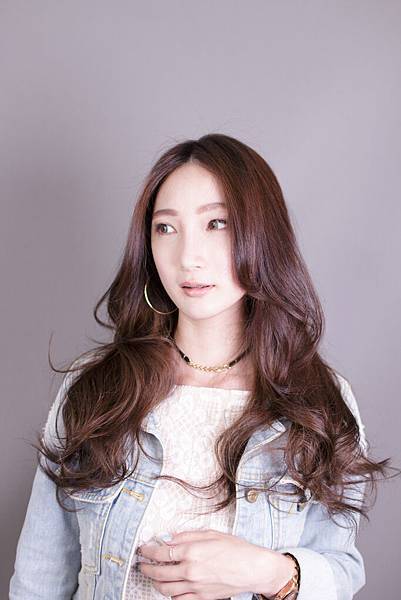 台北剪髪 東區剪髮 台北染髮 東區染髮 台北燙髮 東區燙髮 空氣感 睡不醒頭 隨性風 剪髮推薦 染髮推薦 燙髮推薦 慵懶感 大波浪捲髮