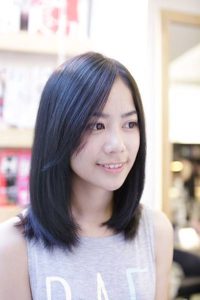 台北剪髪 東區剪髮 台北染髮 東區染髮 台北燙髮 東區燙髮 空氣感 睡不醒頭 甜美風 剪髮推薦 染髮推薦 燙髮推薦 空氣瀏海 睡不醒頭 2016髮型 藍黑色