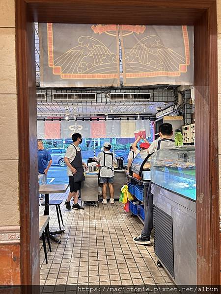 親子旅遊推薦品嚐台北娥嬤炖鰻,九年酒糟醇香直擊味蕾 親子旅遊推薦品嚐台北娥嬤炖鰻,九年酒糟醇香直擊味蕾