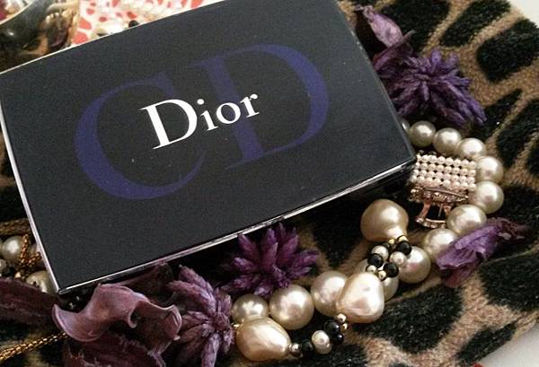 DIOR 粉