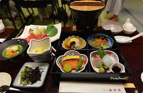 山水館晚餐.JPG 山水館晚餐.JPG