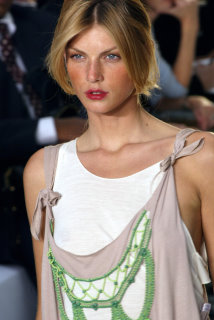 Angela Lindvall