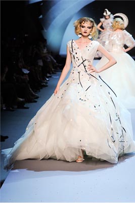 Christian Dior Haute Couture F/W 2011 - Daria Strokous