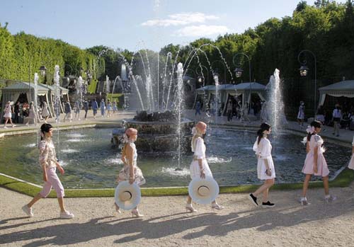 Chanel Cruise 2013 Versailles