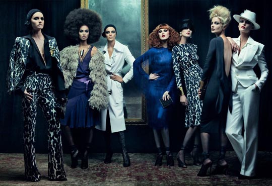 Vogue December 2010 - Amber Valletta,Joan Smalls,Anja Rubik,Karen Elson,Stella Tennant,Carolyn Murphy & Edita Vilkeviciute