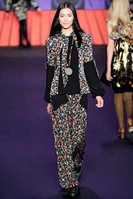 Anna Sui F/W 2011 - Liu Wen