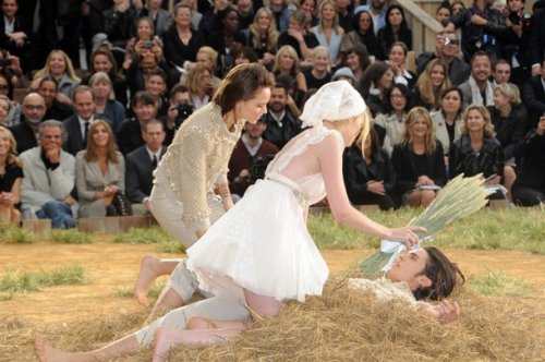 Chanel S/S 2010 - Freja Beha Erichsen & Baptiste Giabiconi & Lara Stone