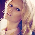 Vogue Germany January 2010 : Toni Garrn