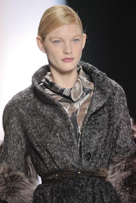 Carolina Herrera F/W 2011 - Patricia van der Vliet