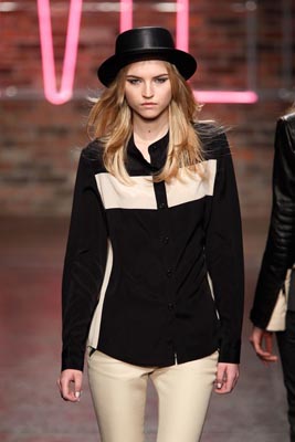 DKNY F/W 2011 - Anabela Belikova