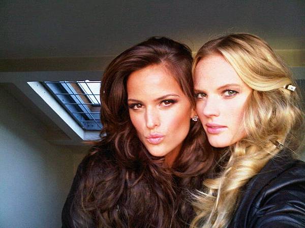 Izabel Goulart & Anne Vyalitsyna