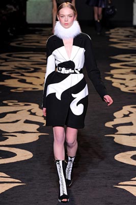 Versace F/W 2011 - Siri Tollerod