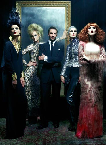 Vogue December 2010 - Carolyn Murphy,Amber Valletta,Tom Ford,Stella Tennant & Karen Elson