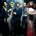 Vogue December 2010 - Carolyn Murphy,Amber Valletta,Tom Ford,Stella Tennant & Karen Elson