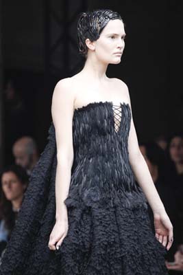 Alexander McQueen F/W 2011 - Alla Kostromichova