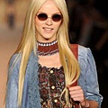 Anna Sui S/S 2011 : Ginta Lapina